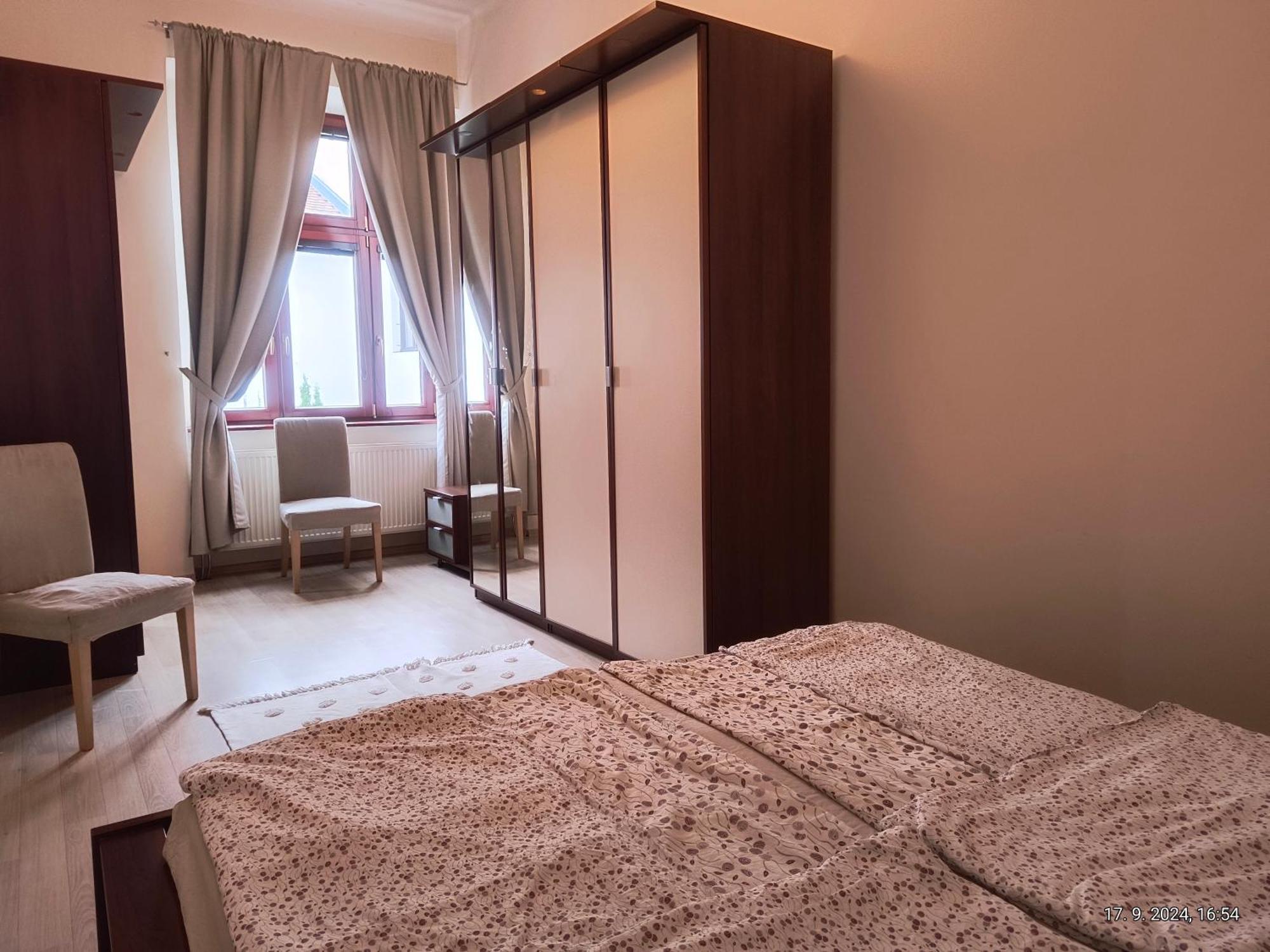 Apartment Oasis In The Old Town Кошице Экстерьер фото